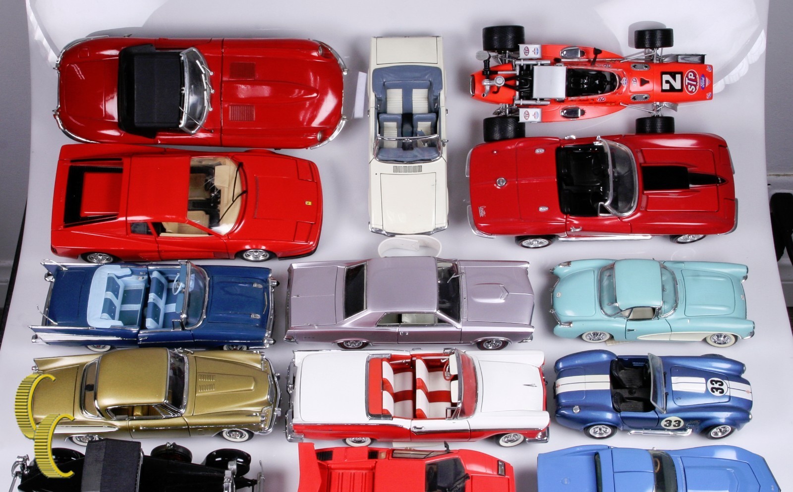 Lot of 23 Classic Collectible Model Cars w/ Some Paperwork (Franklin, Danbury) Item image 4