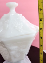 Vintage White Milk Glass Covered Candy Dish/Compote by Anchor Hocking - £9.37 GBP