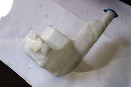 2009-14 HYUNDAI GENESIS SEDAN WINDSHIELD WASHER FLUID RESERVOIR TANK &PUMP K1813 image 6
