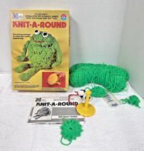 1977 Knit a Round Frog Kit Original w Yarn &amp; Box Instructions - $24.26