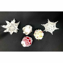 Set of 5 Vintage crocheted handmade Christmas Tree Ornament Spheres Snowflakes - £17.32 GBP