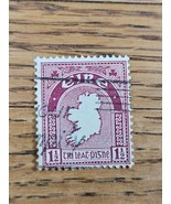 Ireland Stamp Map of Ireland 1 1/2p Used Red - $2.72 CAD