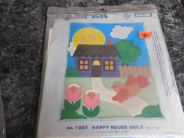 Titan Happy House Quilt Top Only No 1207 Kit - $56.23 MXN