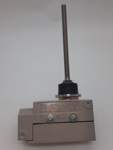 Omron ZE-NJ-2S Limit Switch 1/4HP AC/DC - $37.60