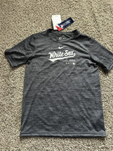 Nike Dri Fit Youth Chicago White Sox Black PracticeT-Shirt Size Medium (... - $18.69