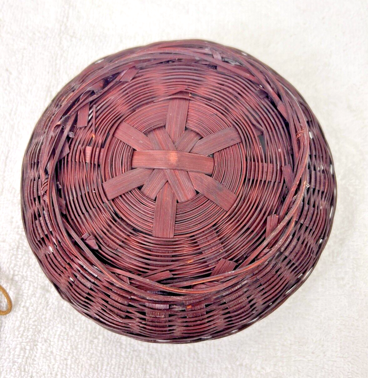 Vintage Chinese Peking Glass & Coin Sewing Basket 5 3/4 Inch Across Item image 6