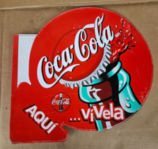 Vintage Spanish Coca Cola Bottle Flange Sign Aqui Vivela Button Metal Bottle Cap - £197.57 GBP