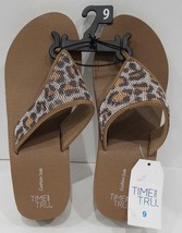 Time and Tru Women&#39;s Lifestyle Cushioned Sole Flip Flops Leopard Size 9 - £21.72 GBP