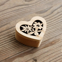 Wooden Heart Jewellery trinket Box,Unique Gift for Women - £15.92 GBP