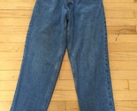 Women&#39;s 10 Petite L.L. Bean Relaxed Fit Straight Leg Pants Medium Wash - $13.95