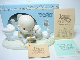 Precious Moments Figurine PM-852 I Love to Tell the Story 1985 Members Only - $11.40