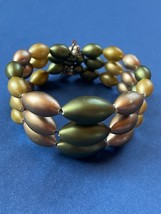 Metallic Green &amp; Gold Pinched Oval Plastic Bead Stretch Wrap Bracelet– will fit - £9.02 GBP