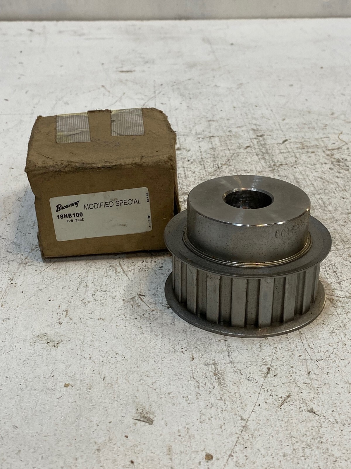 Browning 18HB100 Steel Rough Bore Gearbelt Pulley 7/8 Bore  - $81.44