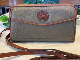 Dooney Bourke Vintage W52 AWL Large Leather Zip Along Wallet Crossbody B... - $1,479.60 MXN