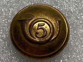 SPANISH AMERICAN WAR, SPANISH BUTTON FROM CUBA, 5th INFANTRY REGIMENT - $13.69 CAD