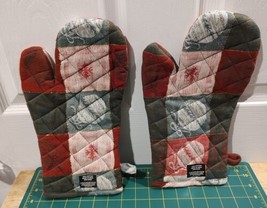 Set Of 2 Oven Mitts - Christmas Holiday - New - £7.66 GBP