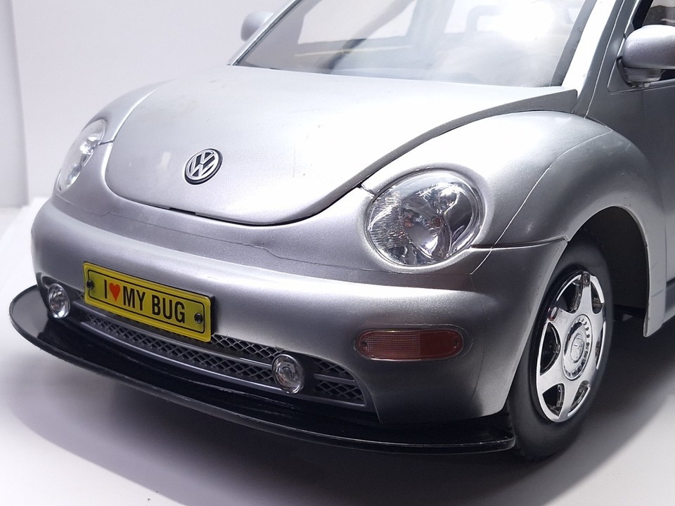 New Bright Toys R/C Volkswagen New Beetle 1:6 CAR ONLY NO REMOTE UNTESTED Item image 2
