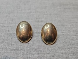 Silver Tone Oval/Round Clip On Earrings, 1.25&#39;&#39; Long/1&#39;&#39; Wide Vintage  - $9.99