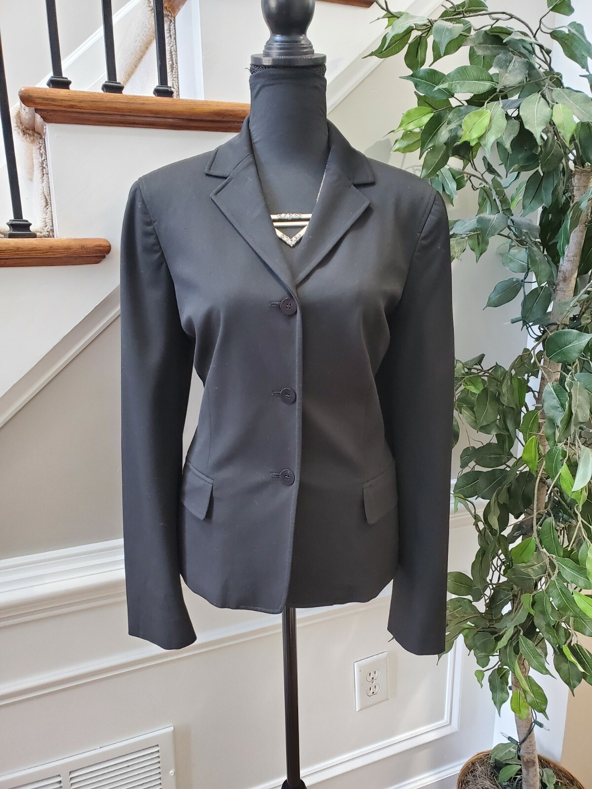 Nine West Women's Black Polyester & Rayon Long Sleeve Three Button Blazer 10 Item image 11