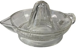 Vintage Clear Glass Hand Juicer Reamer Lip Handle Rib Design Citrus Lemon Lime - £11.67 GBP