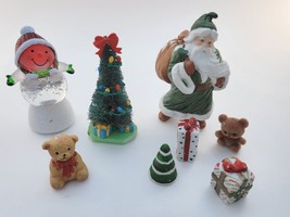 Vintage Christmas Village People Ornament Figures Lot of 8 plastic ceramic - £9.59 GBP