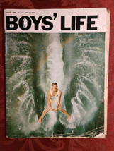 BOYS LIFE Scouts August 1969 Water Skiing Cypress Gardens Frankie Dees Reptiles - £3.99 GBP