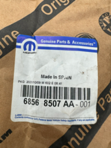 New OEM Mopar Left Door Emblem Nameplate 2022-25 Jeep Grand Wagoneer 685... - €86,32 EUR