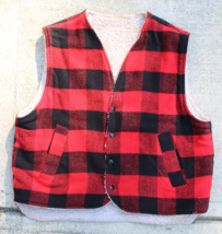 Vintage red Plaid Vest Sherpa Lined Red Black Outdoors Hunting ESTATE SA... - $34.99