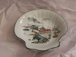 Ben Rickert Pagoda Big House Sea Shell Porcelain Soap Dish Japan w Green... - $6.93