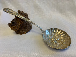 Vtg Sterling Silver Kirk &amp; Son Berry Spoon 106.41g Victorian Floral Repo... - $149.95