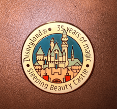 Disneyland 35th Anniversary Collectors Pin-Sleeping Beauty’s Castle Disneyana - £13.52 GBP