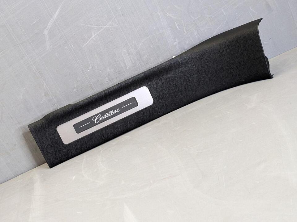 OEM 2017-2020 Cadillac Escalade Left Driver Side Rear Door Sill Molding ... - $77.22