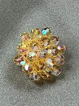Vintage Very Pretty Yellow Aurora Borealis Cluster Glass Bead Round Pin Brooch – - £14.76 GBP