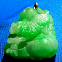 Earth mined Green Jadeite Jade semi translucent Pendant Lucky 18k Gold Medallion - $24,446.38 CAD
