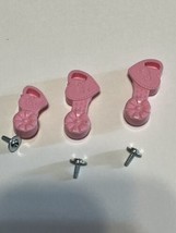 vtg 2012 Barbie Sisters Dream House Camper RV Glam PARTS LOCK CLIPS - $14.36