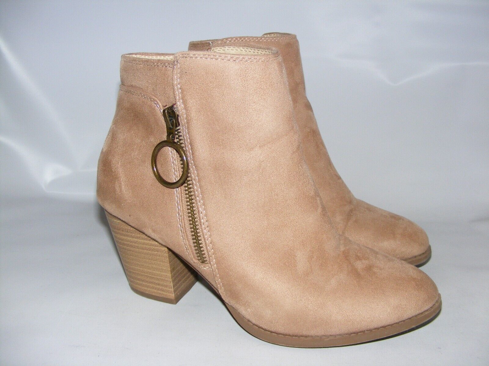 City Classified Boots Women 8.5 Ankle Booties Heels Side Zipper D-WHE Fa... - $23.33