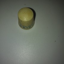 VINTAGE DAIRYLEA DAIRY ADVERTISING PLASTIC THIMBLE JUST SEW YOU&#39;LL REMEM... - £8.32 GBP