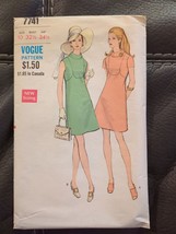 VTG  Vogue 7741 Sewing Pattern Knee Length w/ Seaming Detail Sz 10 Bust 34.5 - £7.41 GBP