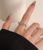 Glasses ring - silver midi ring - gift idea for an optician - £6.66 GBP