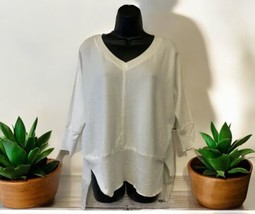 San Joy super soft oversized v-neck tunic sweater Women’s Size S Small - $18.80