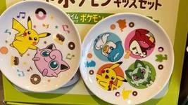 Pokemon Pikachu Eevee Christmas Melamine dish plate Set Mister Donut Winter 16cm - £66.41 GBP