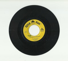 THE STORY OF PINOCCHIO – PETER PAN AND ORCHESTRA RECORD – VINYL – 45-654 - $6.82 CAD