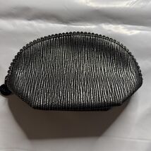 Clam Shell Silver Texture Pattern Clutch Purse Bag by Mark. 8”x5” - €9,42 EUR