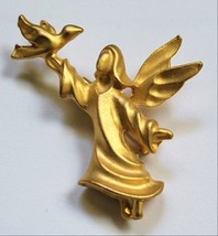 Vintage Giusti Gigio Gold Toned Angel With Dove Lapel Pin Brooch - $8.95