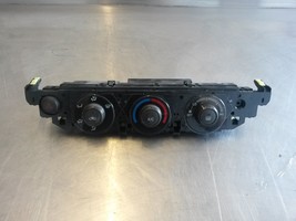 Manual Climate Control HVAC Assembly From 2004 Toyota Camry LE 2.4 - $44.00