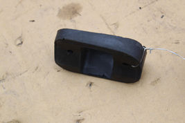 2017 JAGUAR XE REAR RIGHT DOOR STOPPER FOAM TRIM   R605 image 3