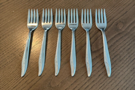 Sears Roebuck Fashion Stainless USA Rose Texture Flatware Your *CHOICE* - $140.41 MXN