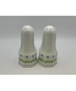 Mikasa BALI HAI Salt &amp; Pepper Shakers - $1,684.62 MXN