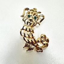 Vintage Gold Tone &quot;AVON&quot; Green Rhinestone Eyes Poodle DOG PIN Brooch - £5.60 GBP