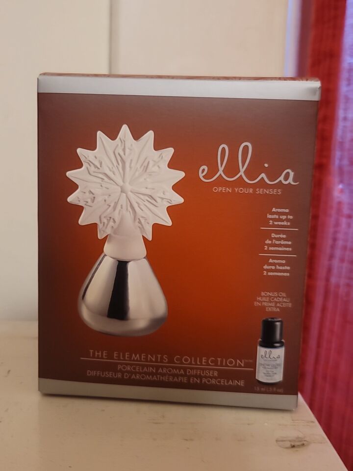 ELLIA The Elements Collection Porcelain Aroma Diffuser/Snow Globe Essential Oil - $16.82